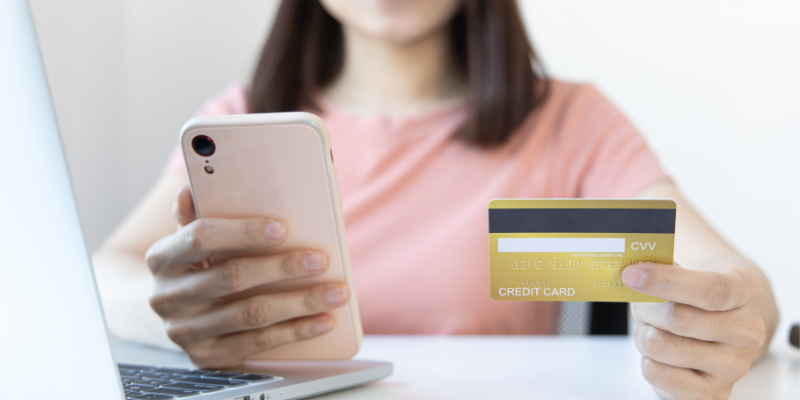 Lunasi kartu kredit sesuai tagihan