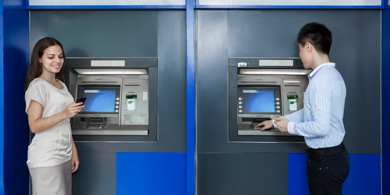 Transaksi di ATM yang aman