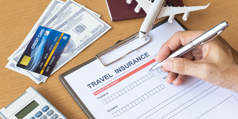Asuransi perjalanan akan melindungi diri selama di luar negeri