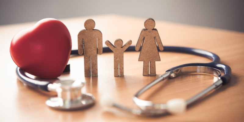 Asuransi kesehatan proteksi masa depan keluarga