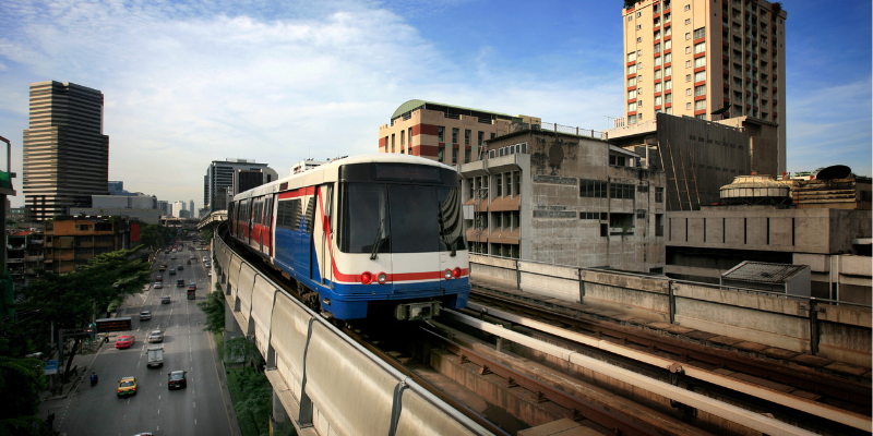 Pengeluaran di Thailand bisa dihemat dengan naik transportasi umum