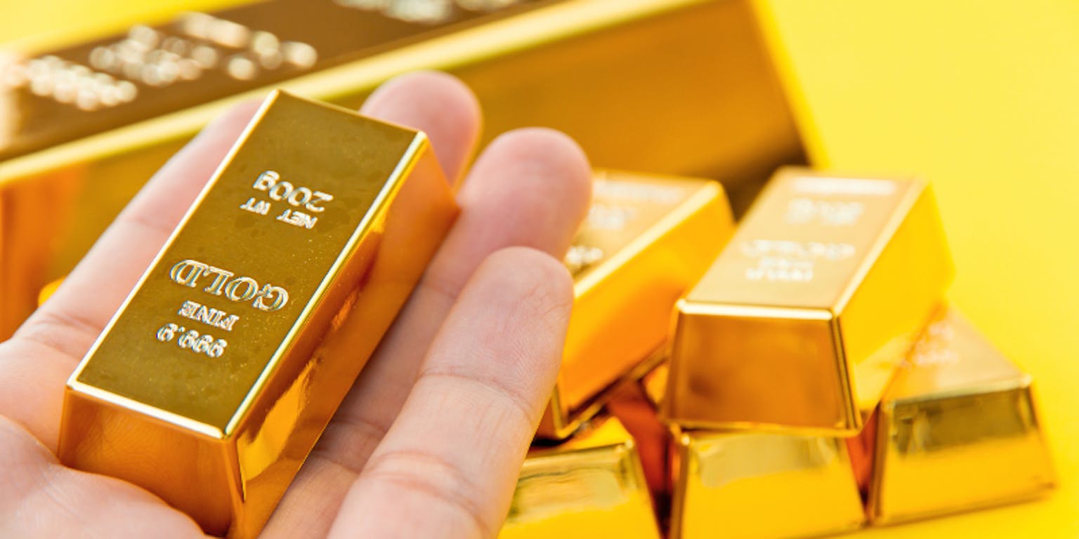Menggadaikan emas menjadi solusi pinjaman
