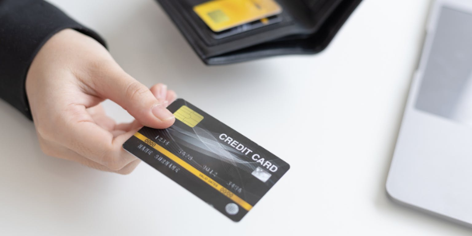 Transaksi kartu kredit