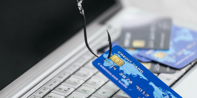 Penipuan transaksi online kartu kredit