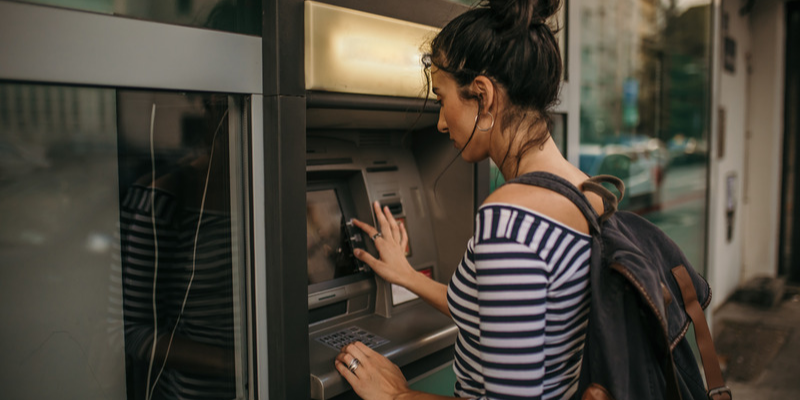 Syarat ATM di Luar Negeri