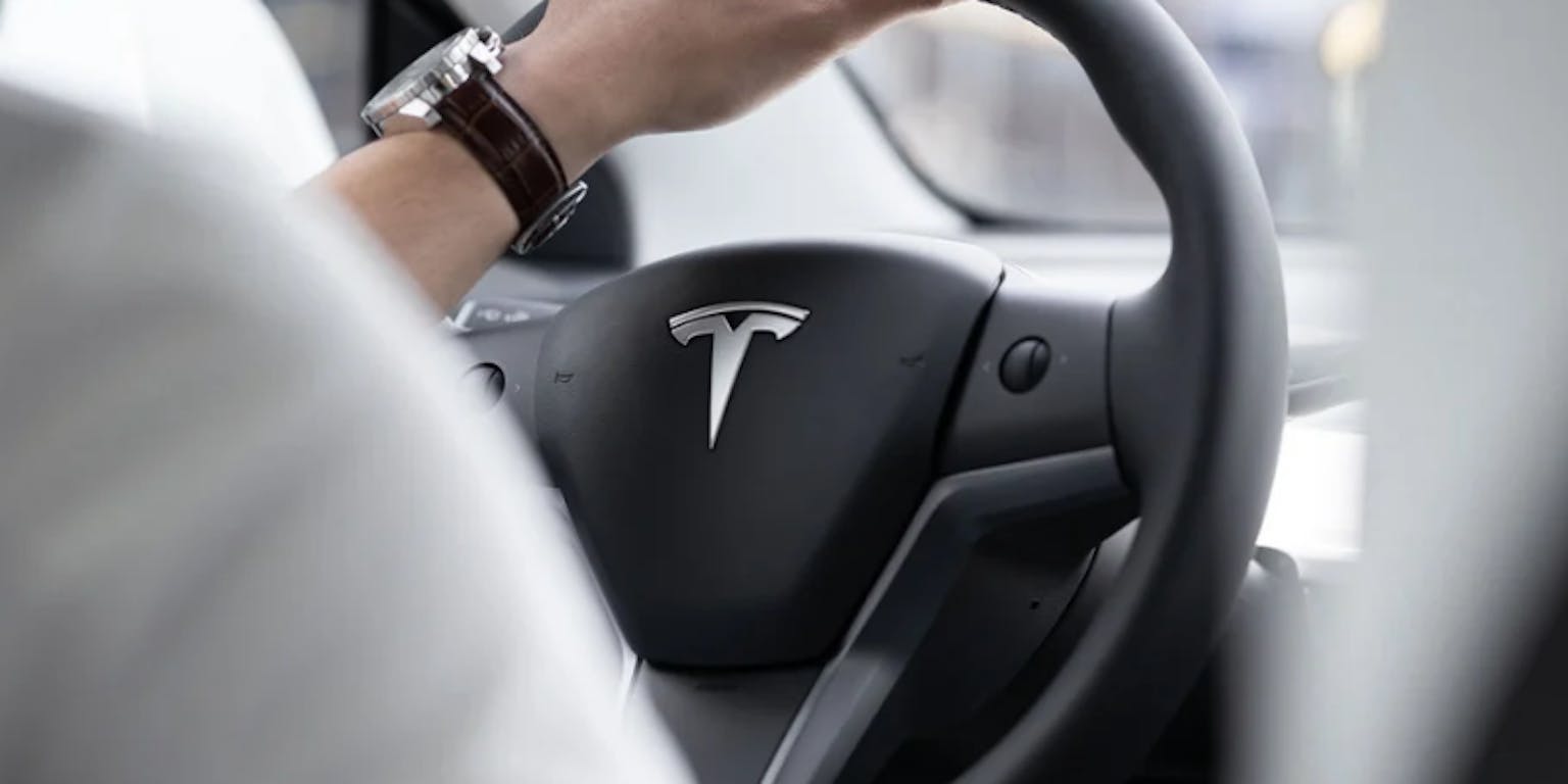 sejarah mobil tesla singkat