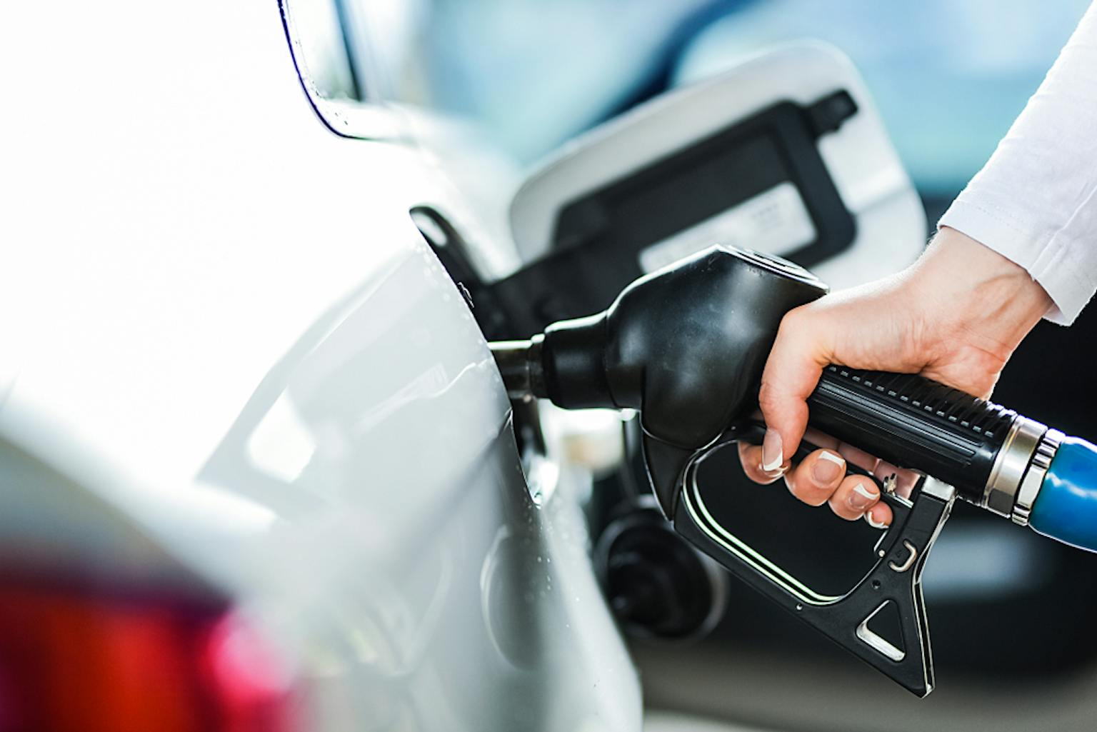 How to Save Money on Petrol in Singapore